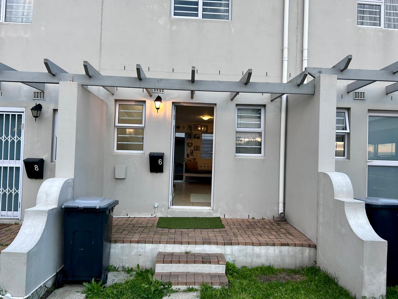 2 Bedroom Property for Sale in Bardale Village Western Cape